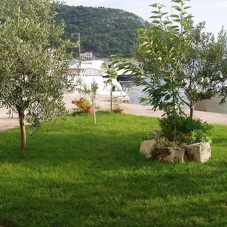 Blace 16068a * Opuzen (Dubrovnik-Neretva)